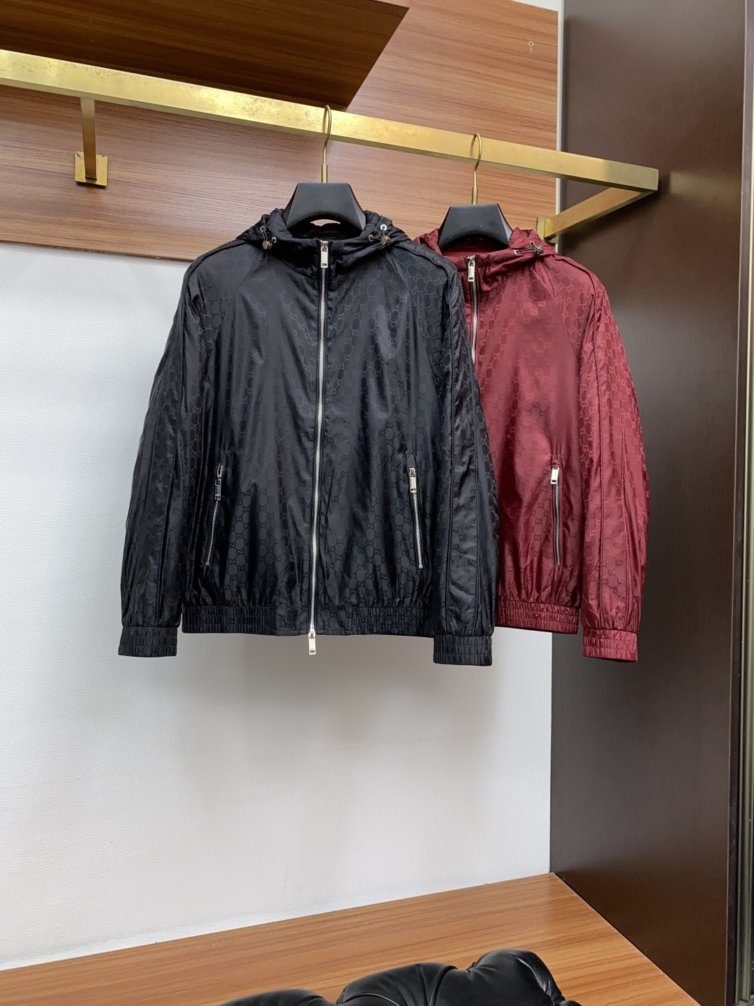 古奇 25ss最新品 经典老花夹克连帽外套，设计帅气有型！百搭必备单品，时尚潮牌， 轻松营造酷帅氛围感 