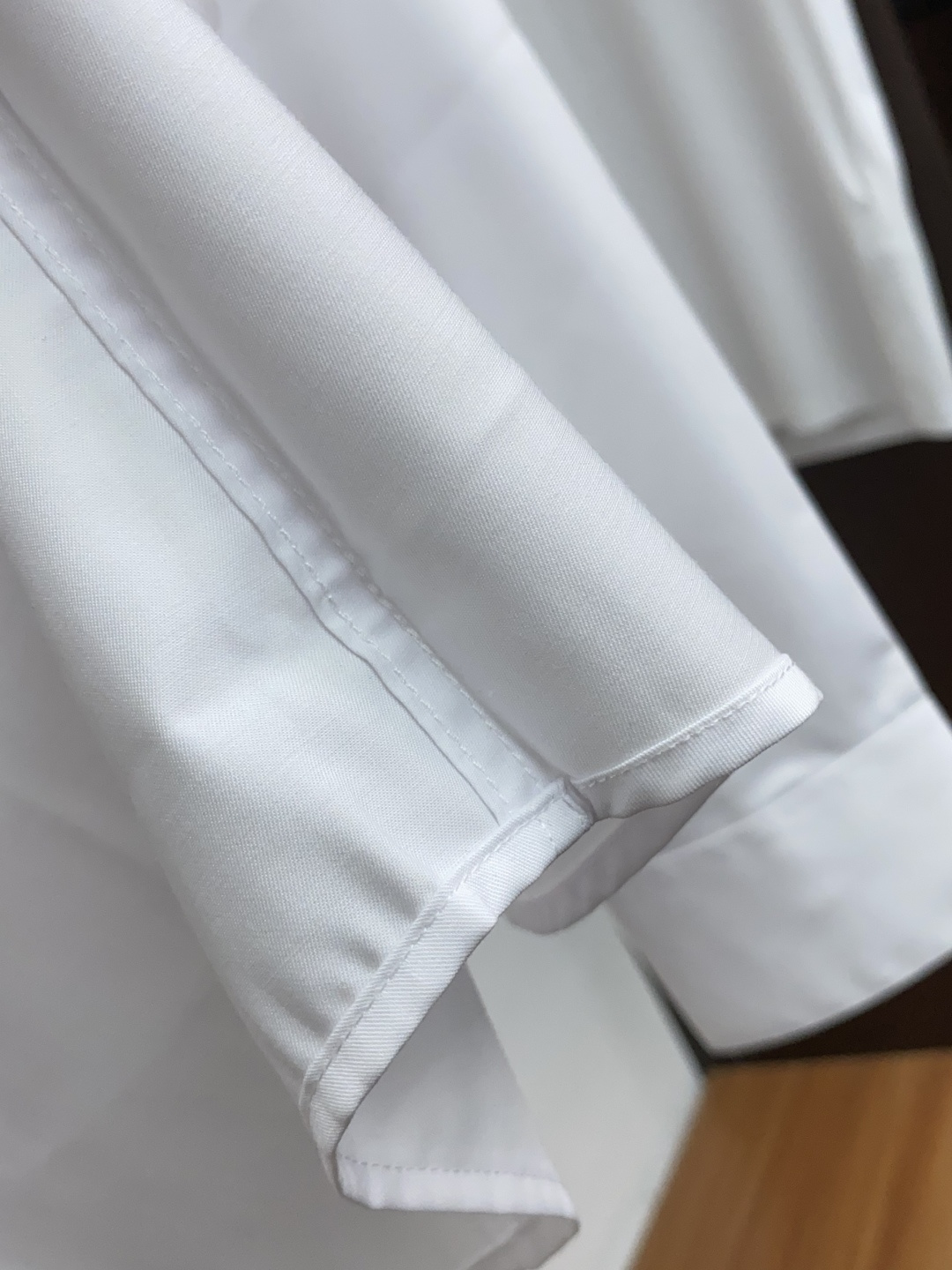  纪梵希  2025 男士衬衫，商务休闲修身款衬衣！ 宜商务 宜休闲！限量新款，都市商务气质款！ 衬衫的