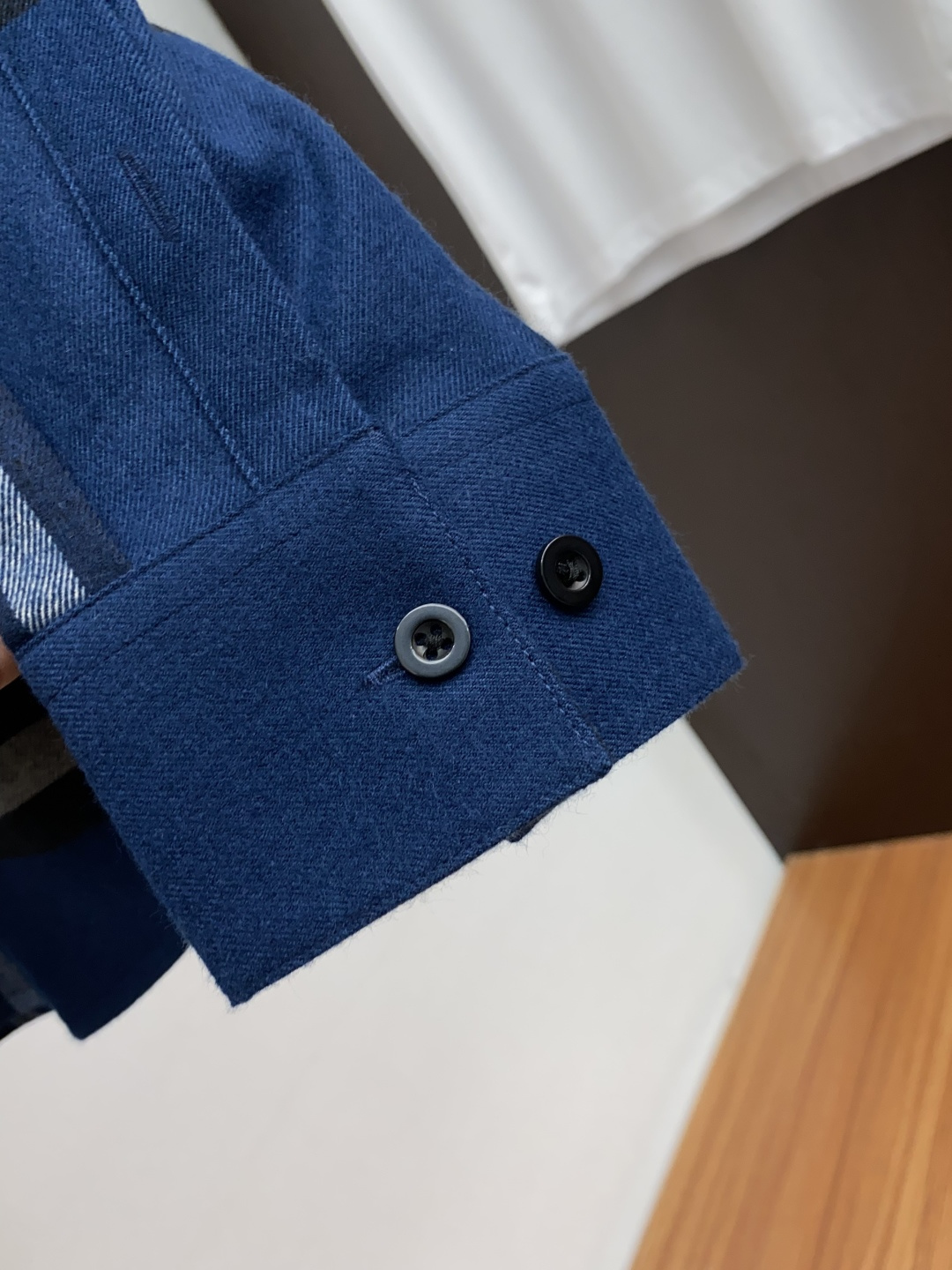  巴宝莉 2025 男士衬衫，商务休闲修身款衬衣！ 宜商务 宜休闲！限量新款，都市商务气质款！ 衬衫的版