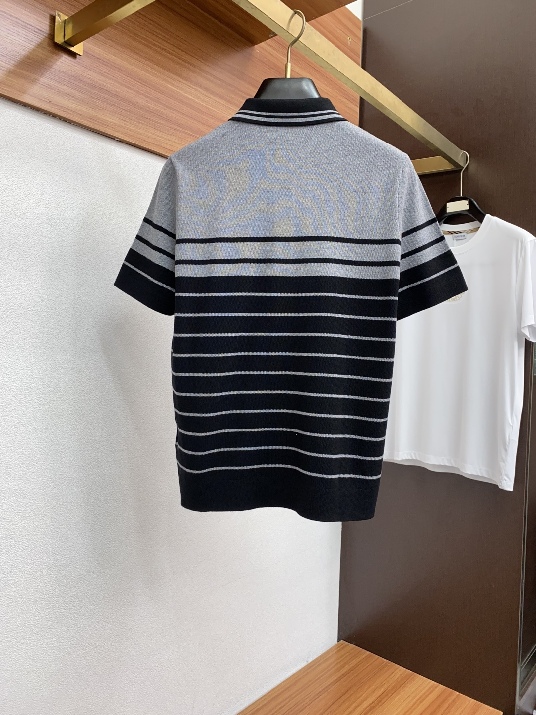  古奇 家族男士高端简约翻领加厚针织毛衣短袖 ，香港洋行渠道货，纯正血统品质，25年秋冬 新款，经典王牌