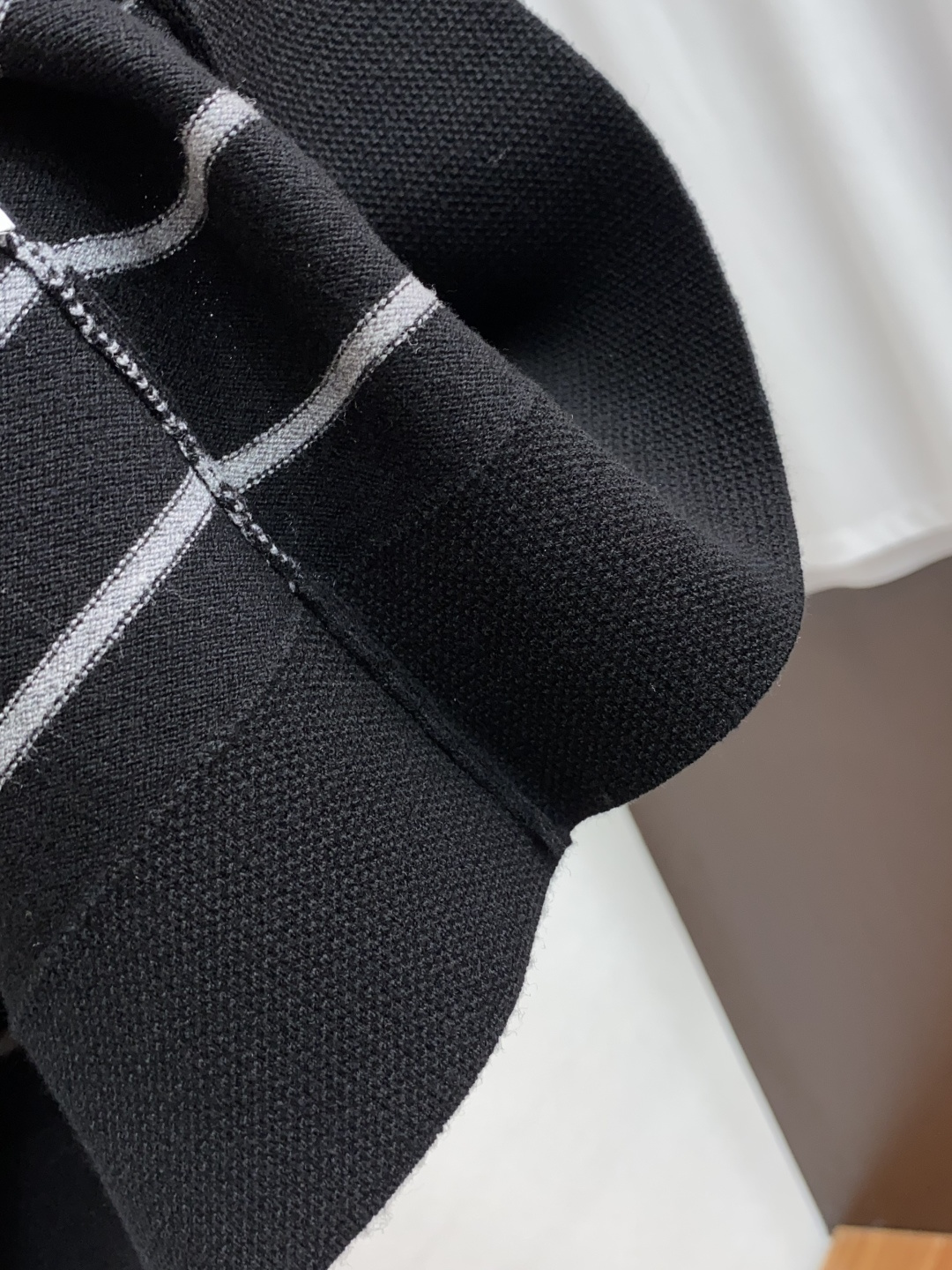  古奇 家族男士高端简约翻领加厚针织毛衣短袖 ，香港洋行渠道货，纯正血统品质，25年秋冬 新款，经典王牌