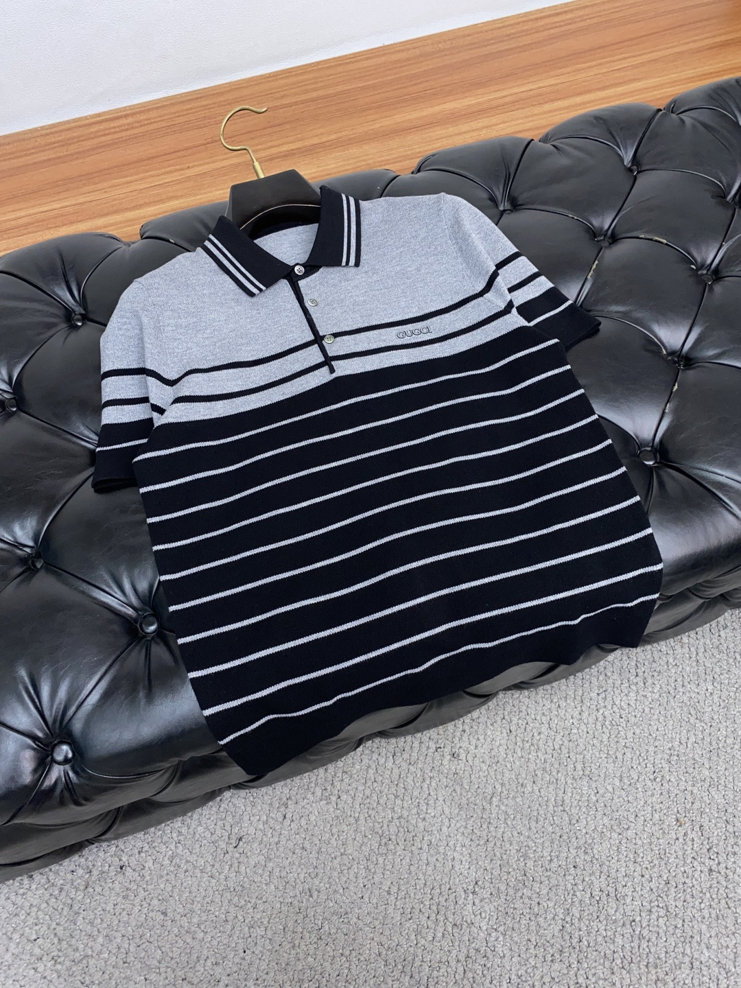  古奇 家族男士高端简约翻领加厚针织毛衣短袖 ，香港洋行渠道货，纯正血统品质，25年秋冬 新款，经典王牌