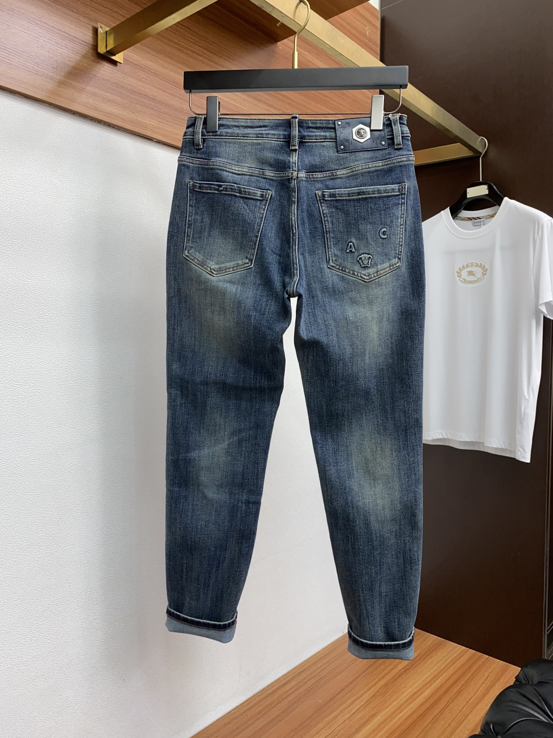  范思哲 25ss秋冬 新款 男士小直筒原单 牛仔裤 秋冬新款超柔软，弹力面料，复杂的手工艺叠加，任何一