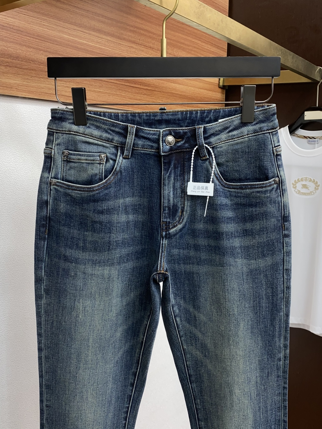  范思哲 25ss秋冬 新款 男士小直筒原单 牛仔裤 秋冬新款超柔软，弹力面料，复杂的手工艺叠加，任何一