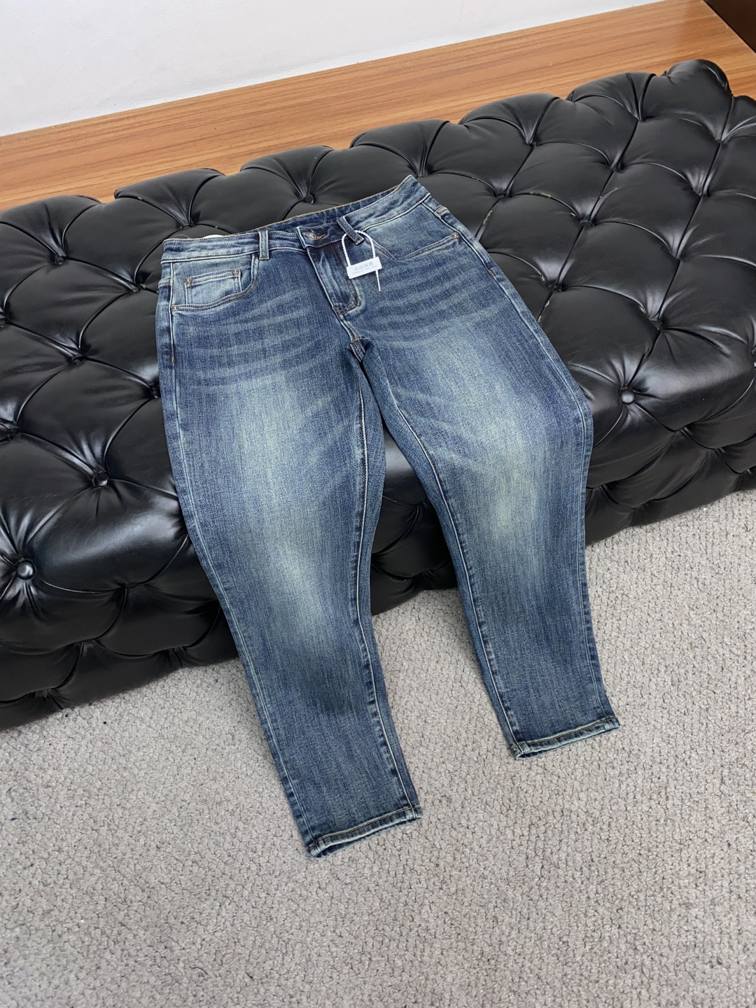  范思哲 25ss秋冬 新款 男士小直筒原单 牛仔裤 秋冬新款超柔软，弹力面料，复杂的手工艺叠加，任何一