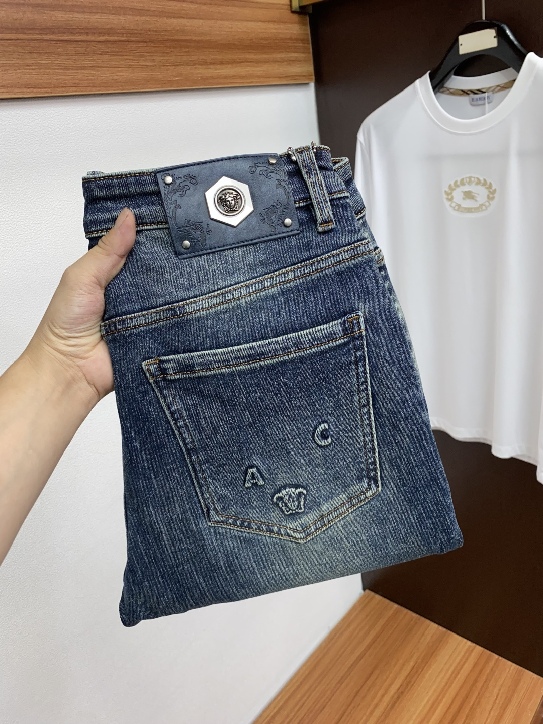  范思哲 25ss秋冬 新款 男士小直筒原单 牛仔裤 秋冬新款超柔软，弹力面料，复杂的手工艺叠加，任何一