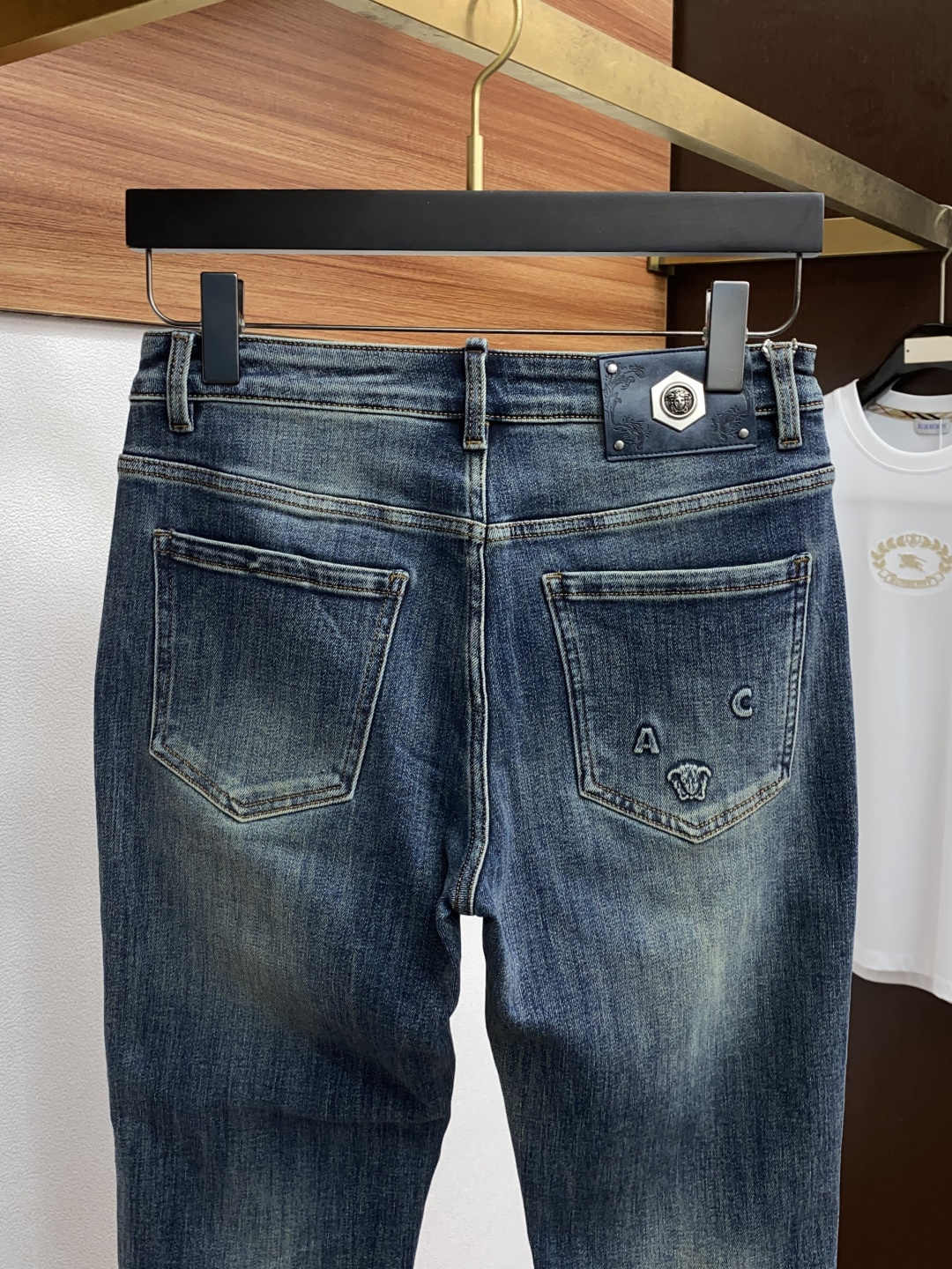  范思哲 25ss秋冬 新款 男士小直筒原单 牛仔裤 秋冬新款超柔软，弹力面料，复杂的手工艺叠加，任何一