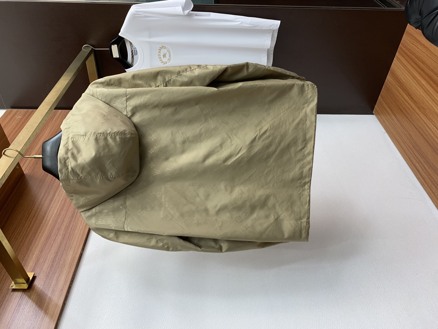 Louis Vuitton 2025 Women's Monogram Windbreaker Jacket, Beige, M-3XL 10 cmp i1755125282659 4163 0 5