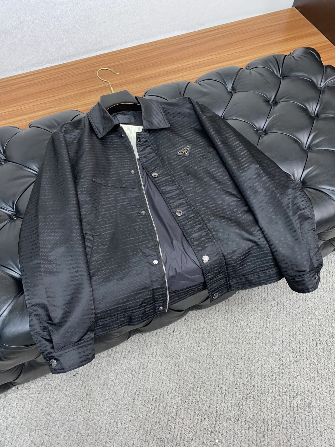 Prada Classic Jacket: Modern Design, Tech Fabric, and Urban Style 8 cmp i1755125372832 3271 0 6
