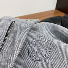 lP🆕 诺悠翩雅 25ss最新品 经典夹克外套,设计帅气有型!百搭必备单品,时尚潮牌, 轻松营造酷帅氛围 lP🆕 诺悠翩雅 25ss最新品 经典夹克外套,设计帅气有型!百搭必备单品,时尚潮牌, 轻松营造酷帅氛围