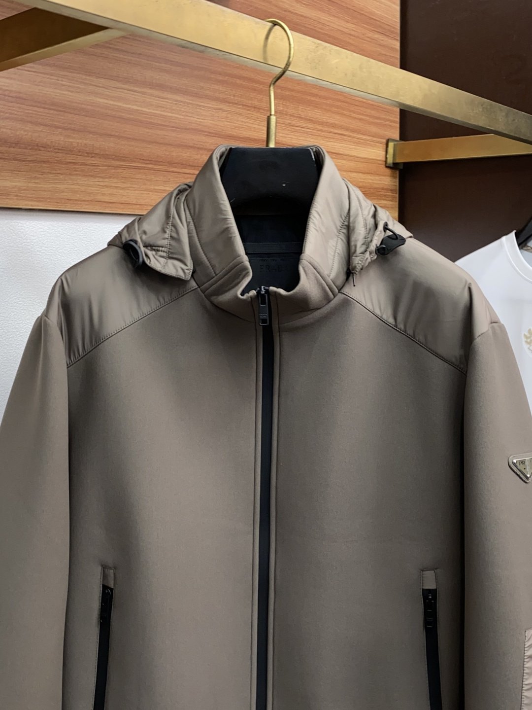 25ss最新品 经典夹克外套，设计帅气有型！百搭必备单品，时尚潮牌， 轻松营造酷帅氛围感 ，高级感满满，