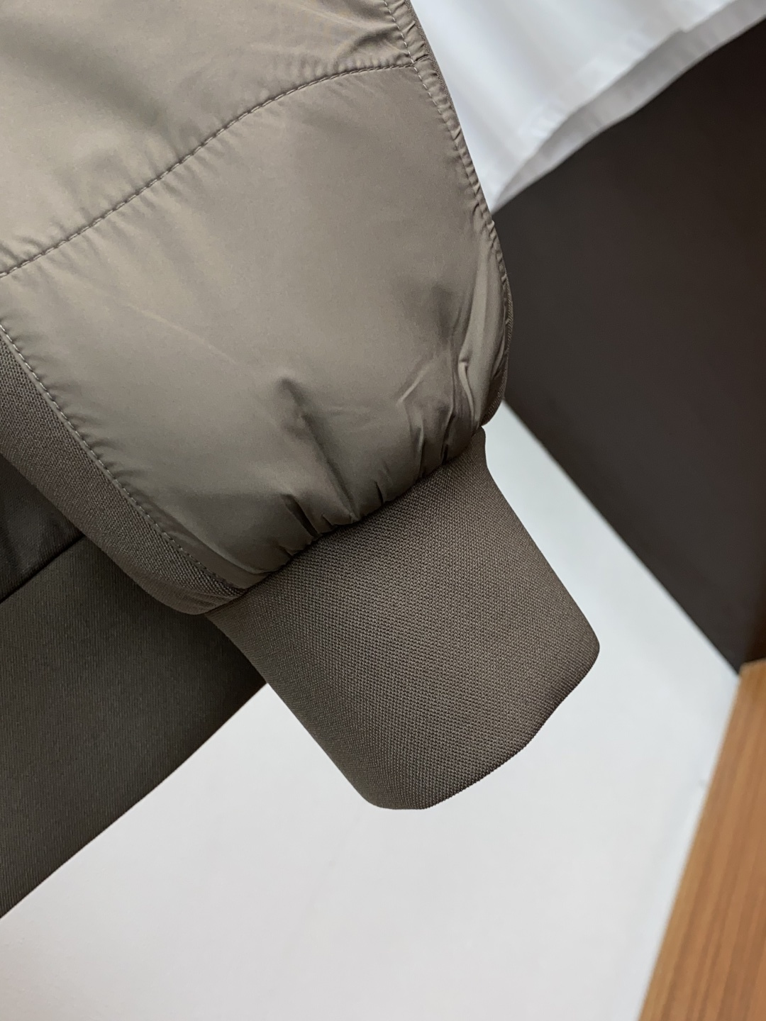 25ss最新品 经典夹克外套，设计帅气有型！百搭必备单品，时尚潮牌， 轻松营造酷帅氛围感 ，高级感满满，