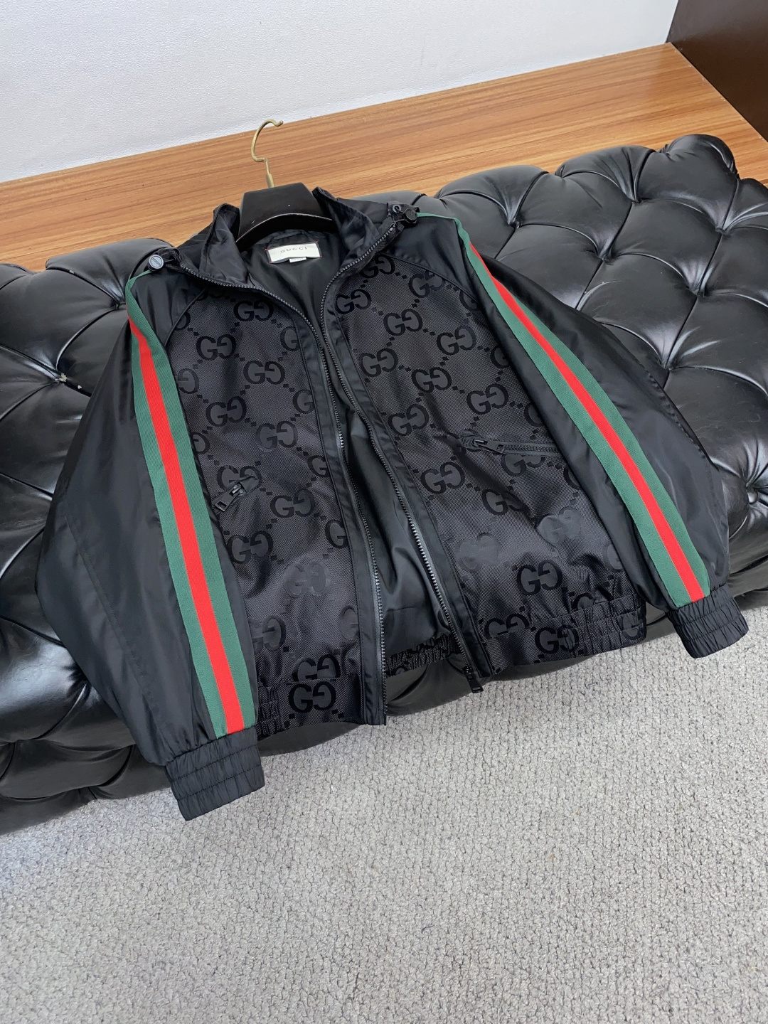  古奇 25ss最新品 经典夹克外套，设计帅气有型！百搭必备单品，时尚潮牌， 轻松营造酷帅氛围感 ，高级