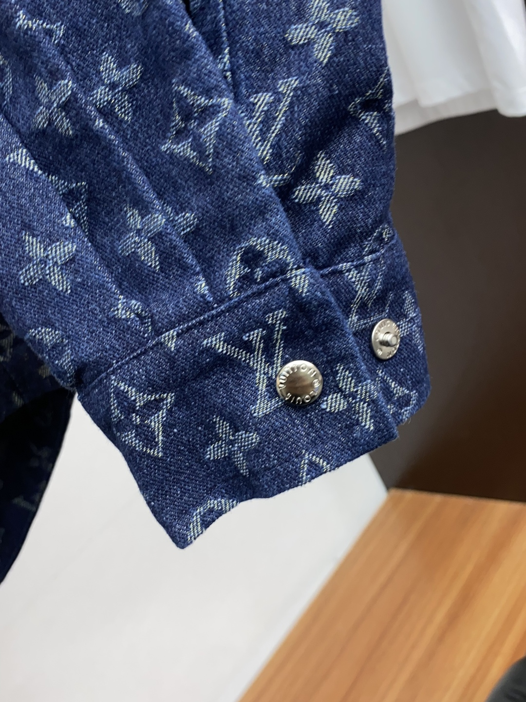 1v 路易威登 2025年秋冬新款 官网 高端原厂代工出品，官方经典王牌单品！最新夹克外套 多明星穿搭示