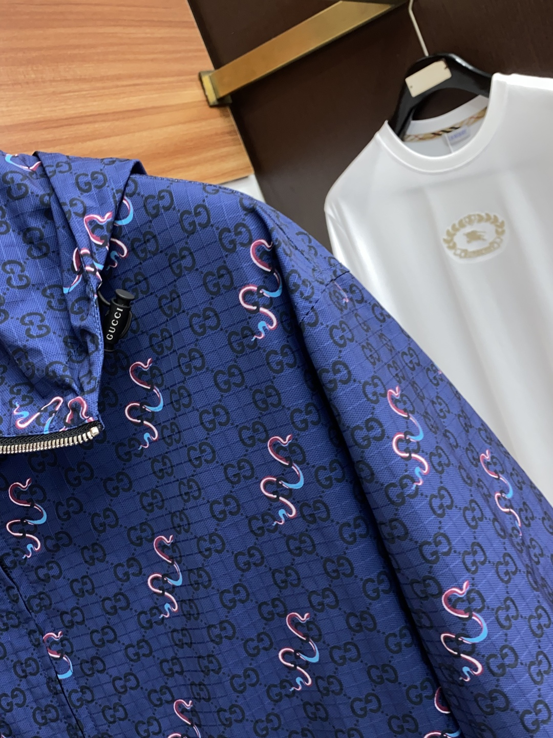 古奇 25ss最新品 经典夹克外套，设计帅气有型！百搭必备单品，时尚潮牌， 轻松营造酷帅氛围感 ，高级感