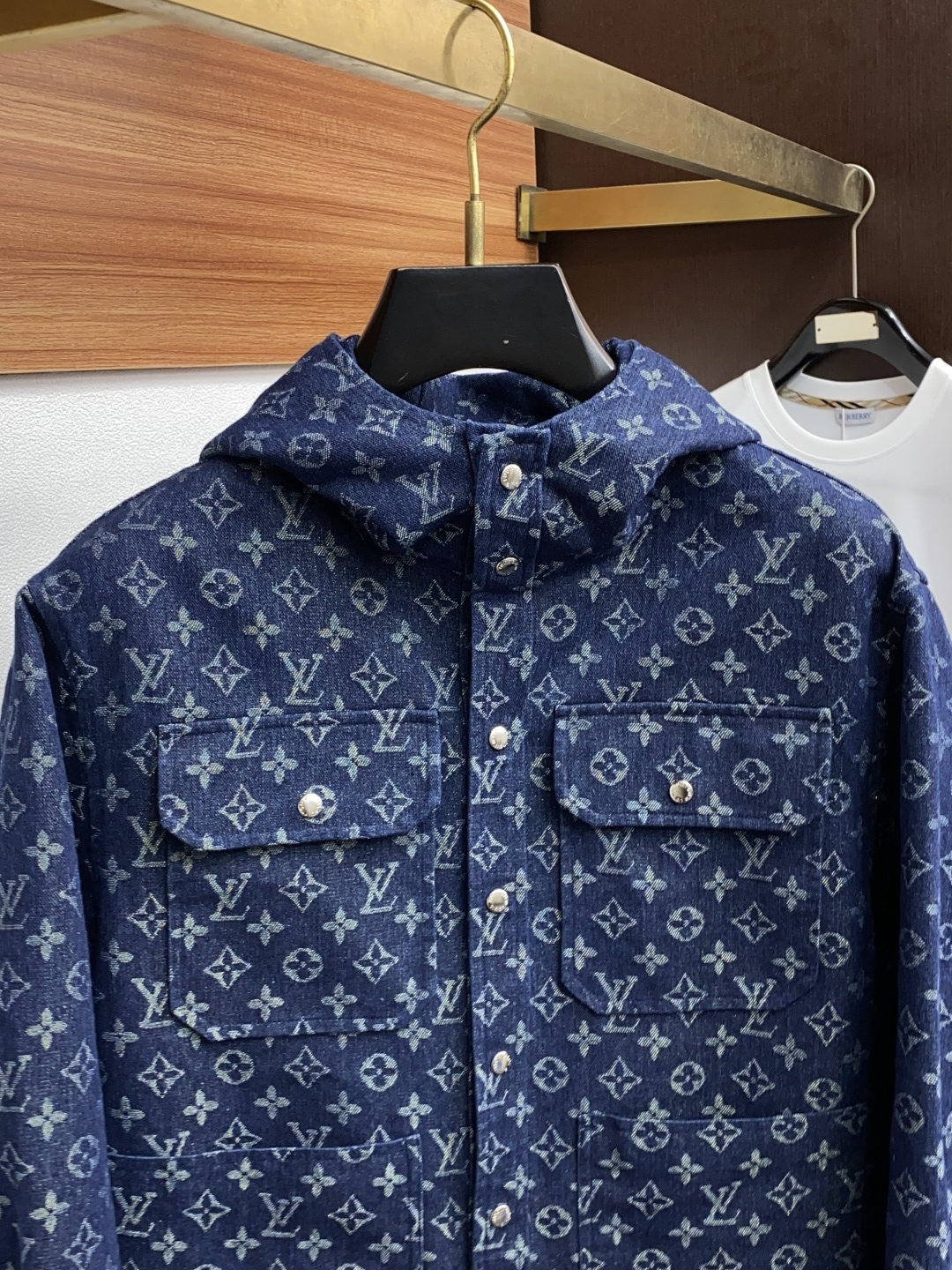 1v 路易威登 2025年秋冬新款 官网 高端原厂代工出品，官方经典王牌单品！最新夹克外套 多明星穿搭示