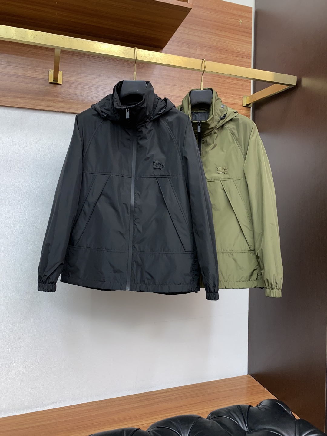  巴宝莉 25ss最新品 经典夹克外套，设计帅气有型！百搭必备单品，时尚潮牌， 轻松营造酷帅氛围感 ，高