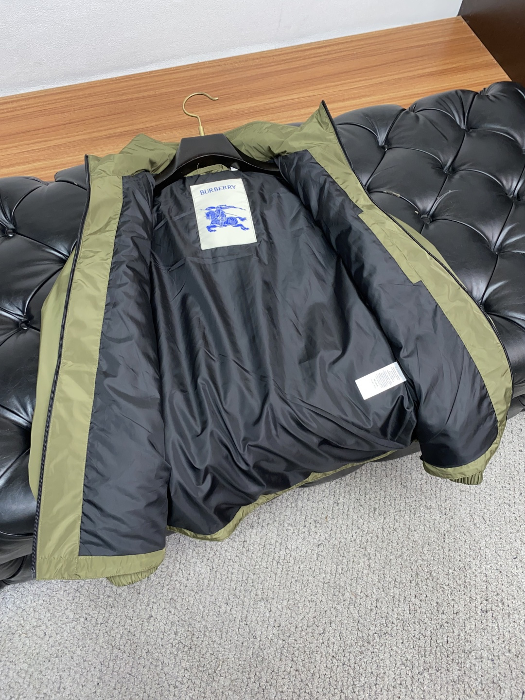  巴宝莉 25ss最新品 经典夹克外套，设计帅气有型！百搭必备单品，时尚潮牌， 轻松营造酷帅氛围感 ，高