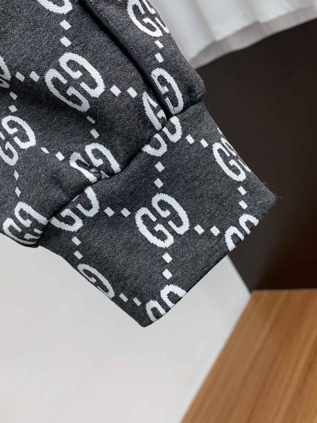 古奇 25ss最新品 经典夹克外套，设计帅气有型！百搭必备单品，时尚潮牌， 轻松营造酷帅氛围感 ，高级感