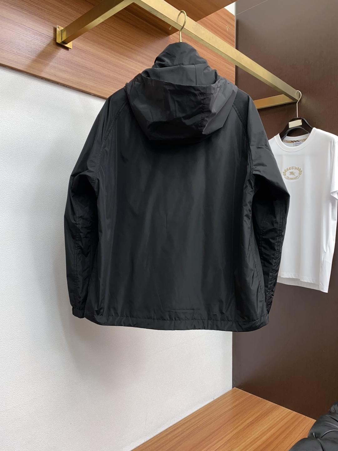 巴宝莉 25ss最新品 经典夹克外套，设计帅气有型！百搭必备单品，时尚潮牌， 轻松营造酷帅氛围感 ，高级