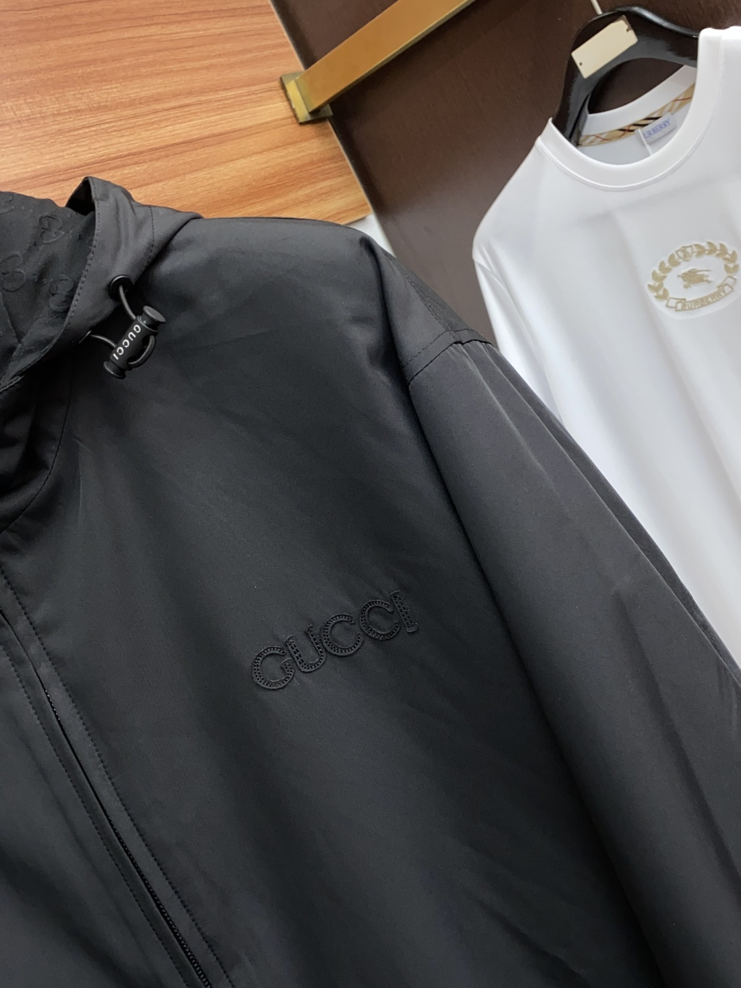 古奇 25ss最新品 经典双面夹克外套，设计帅气有型！百搭必备单品，时尚潮牌， 轻松营造酷帅氛围感 ，高