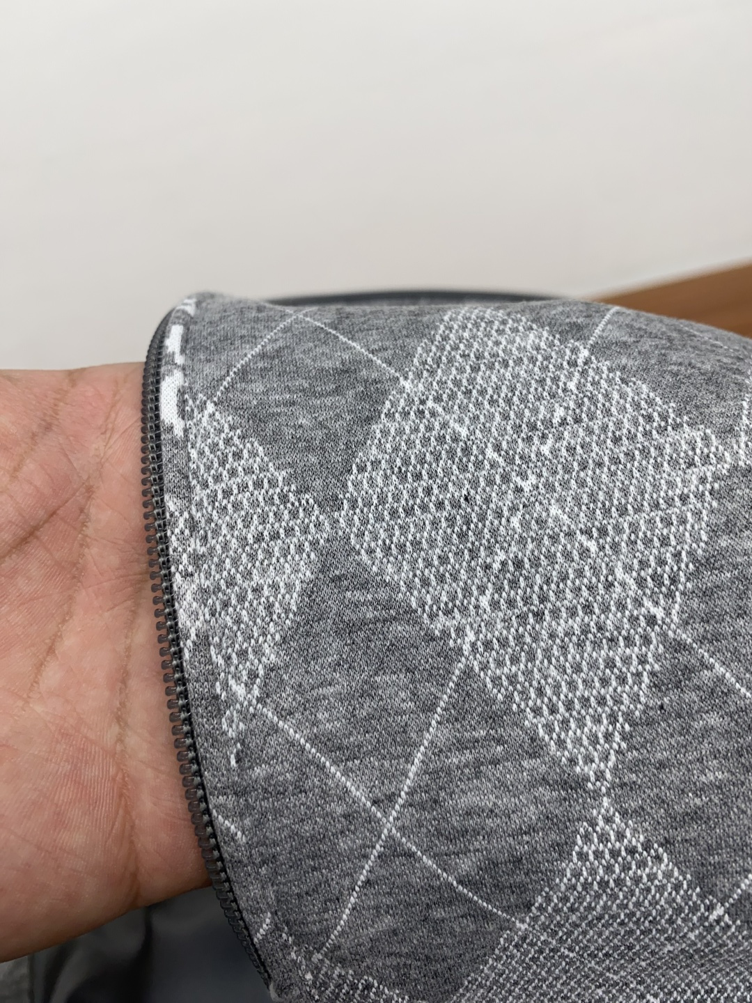 1v路易威登 25ss最新品 经典夹克外套，设计帅气有型！百搭必备单品，时尚潮牌， 轻松营造酷帅氛围感 