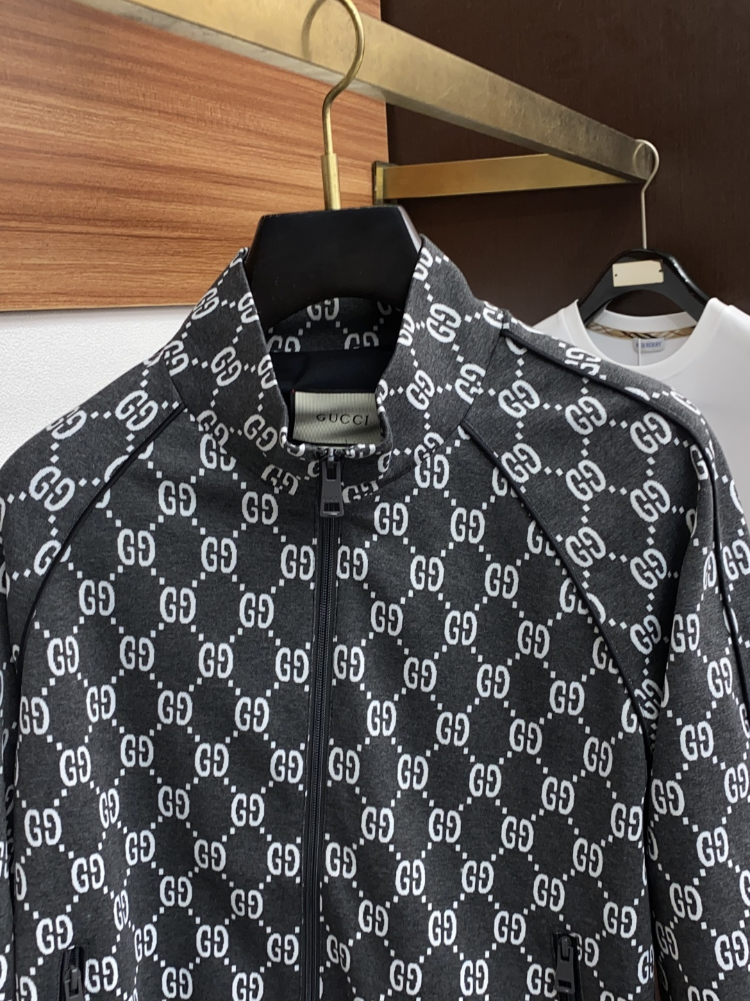 古奇 25ss最新品 经典夹克外套，设计帅气有型！百搭必备单品，时尚潮牌， 轻松营造酷帅氛围感 ，高级感