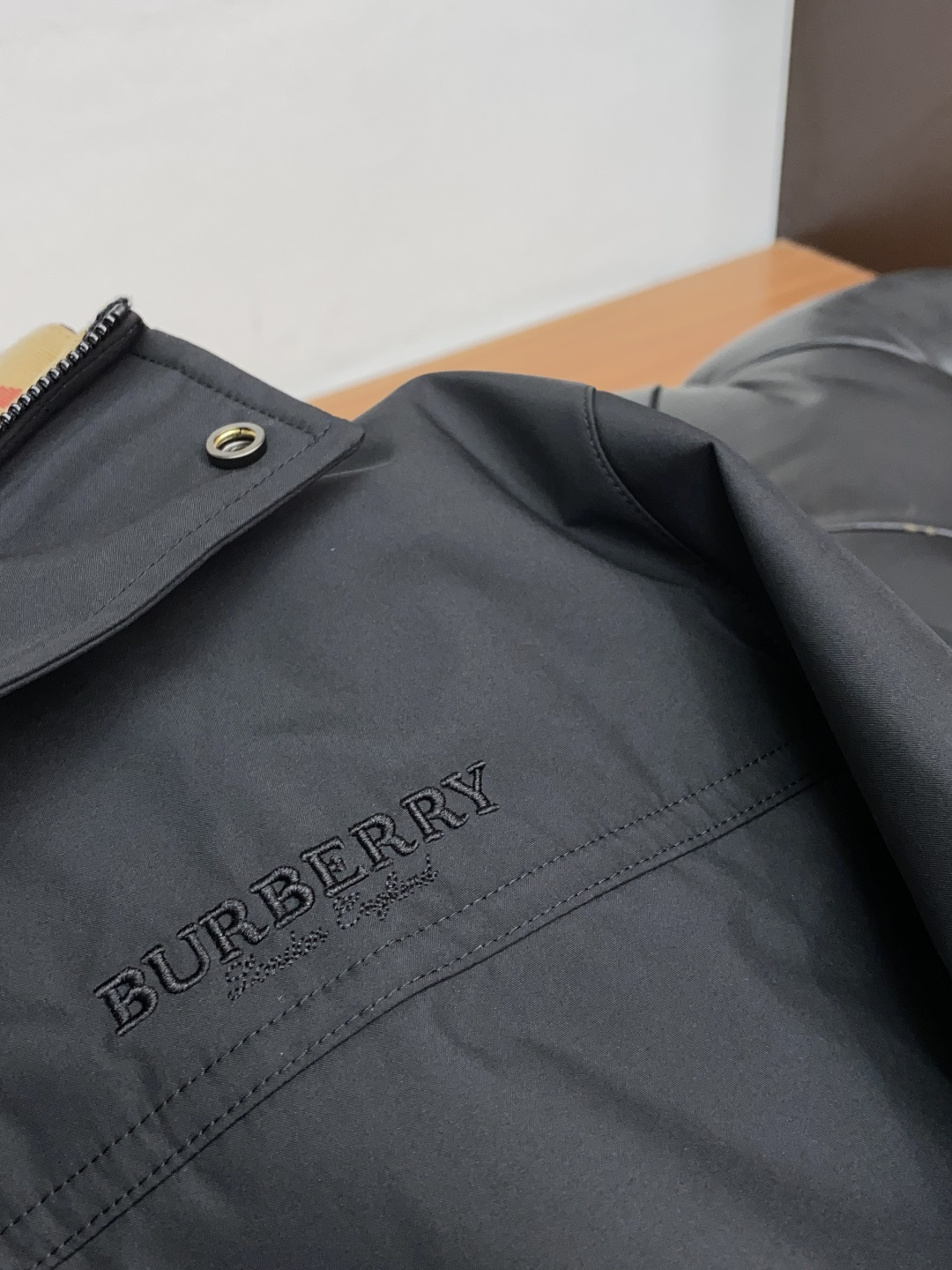 巴宝莉 2025年秋冬新款 官网 高端原厂代工出品，官方经典王牌单品！最新夹克外套 多明星穿搭示范款！！