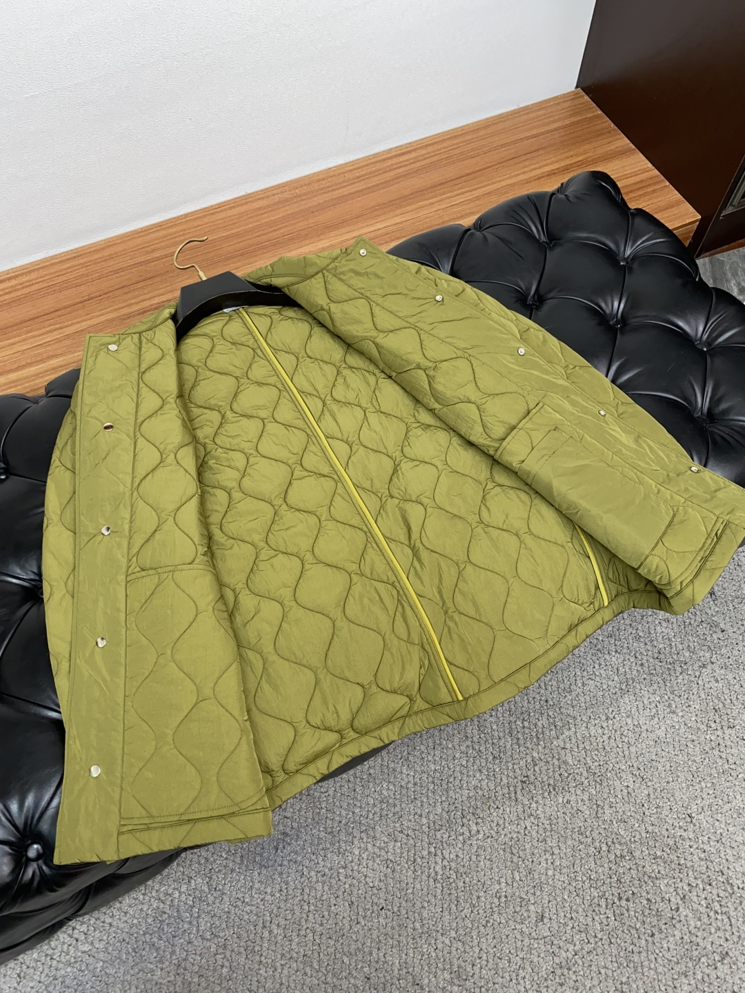 巴宝莉 25ss最新品 经典棉衣夹克外套，设计帅气有型！百搭必备单品，时尚潮牌， 轻松营造酷帅氛围感 ，
