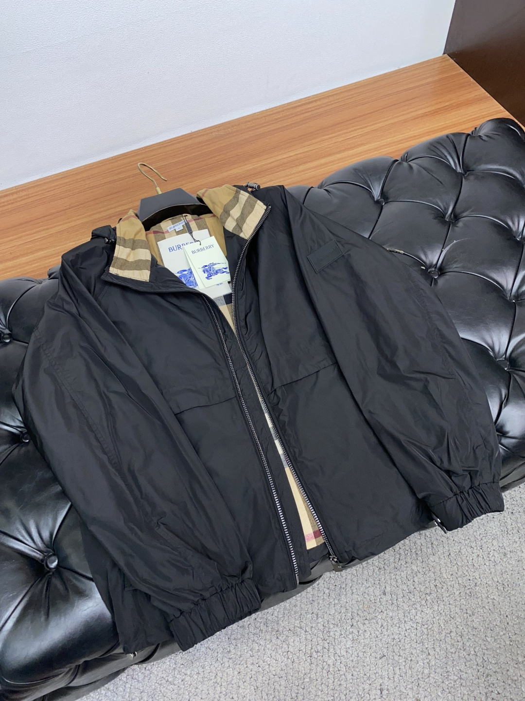  巴宝莉 25ss最新品 经典夹克外套，设计帅气有型！百搭必备单品，时尚潮牌， 轻松营造酷帅氛围感 ，高