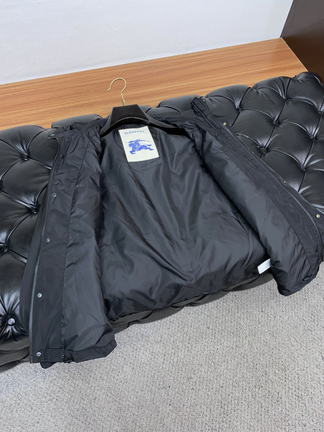 巴宝莉 2025年秋冬新款 官网 高端原厂代工出品，官方经典王牌单品！最新夹克外套 多明星穿搭示范款！！