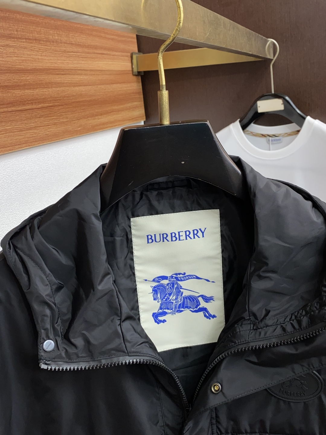 巴宝莉 2025年秋冬新款 官网 高端原厂代工出品，官方经典王牌单品！最新夹克外套 多明星穿搭示范款！！