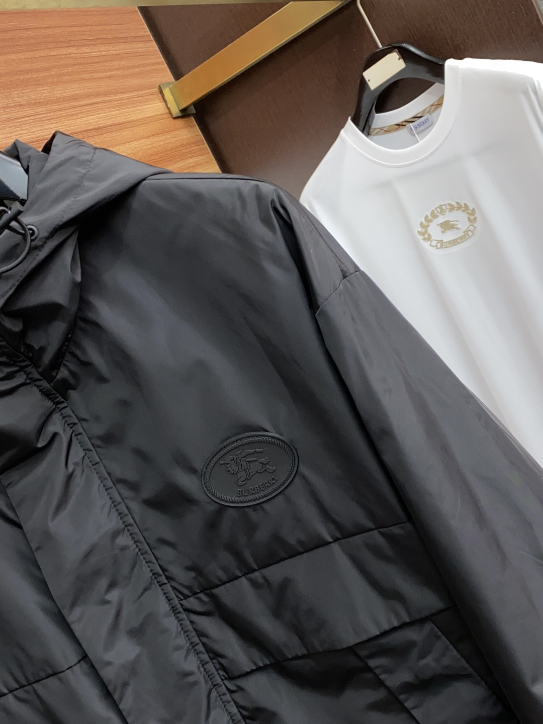 巴宝莉 2025年秋冬新款 官网 高端原厂代工出品，官方经典王牌单品！最新夹克外套 多明星穿搭示范款！！