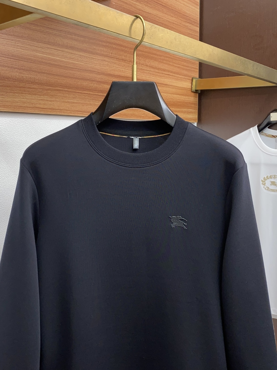  巴宝莉 家族男士高端简约圆领加厚莫代尔巴宝莉 棉长袖 卫衣，香港洋行渠道货，纯正血统品质，25年秋冬 