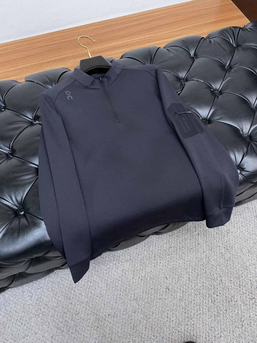  on 家族男士高端简约小立领半拉链加厚莫代尔巴宝莉 棉长袖 卫衣，香港洋行渠道货，纯正血统品质，25年