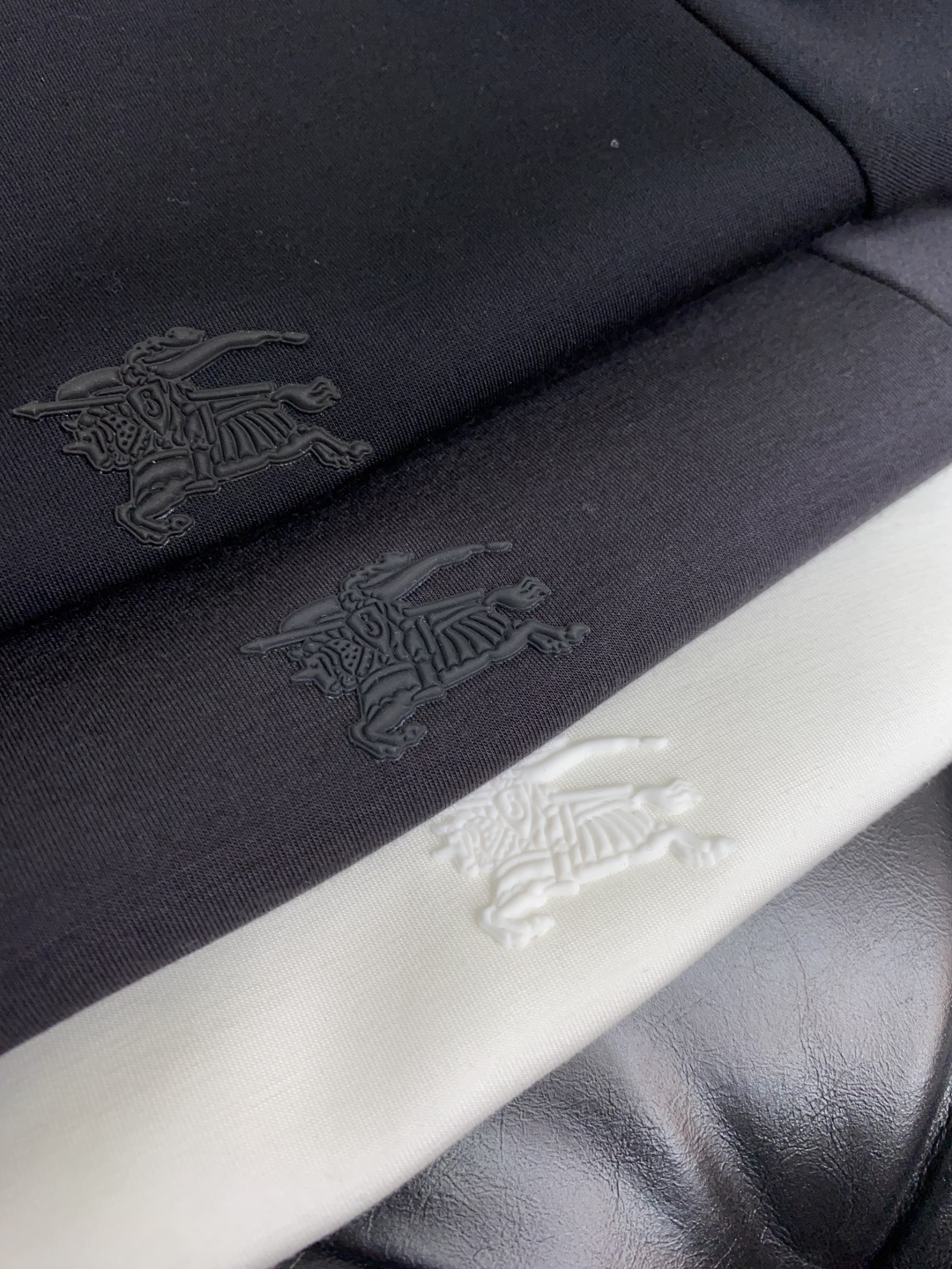 巴宝莉 家族男士高端简约圆领加厚莫代尔巴宝莉 棉长袖 卫衣，香港洋行渠道货，纯正血统品质，25年秋冬 新