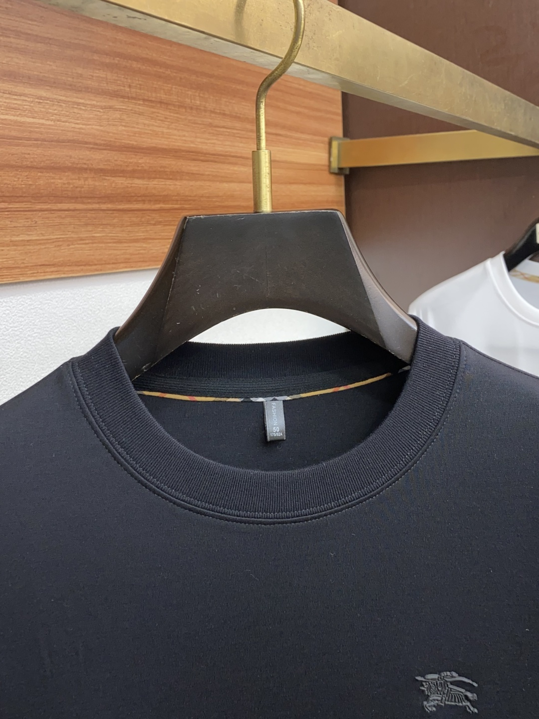  巴宝莉 家族男士高端简约圆领加厚莫代尔巴宝莉 棉长袖 卫衣，香港洋行渠道货，纯正血统品质，25年秋冬 