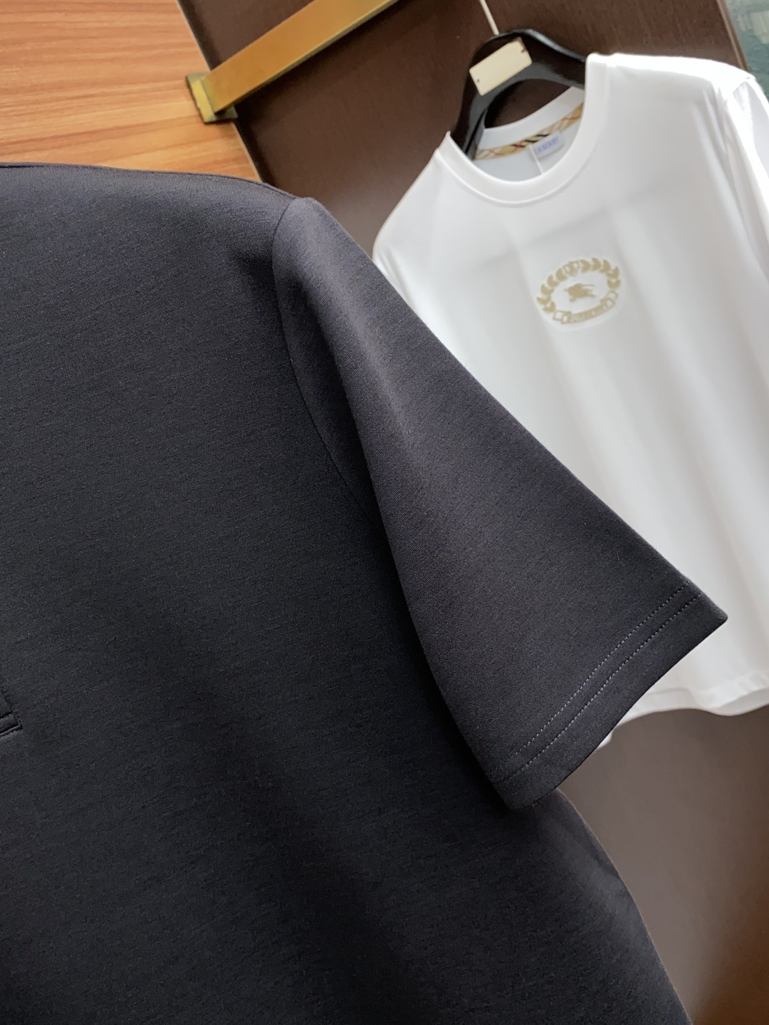  巴宝莉 家族男士高端简约圆领加厚莫代尔短袖Polo 香港洋行渠道货，纯正血统品质，25年秋冬 新款，经