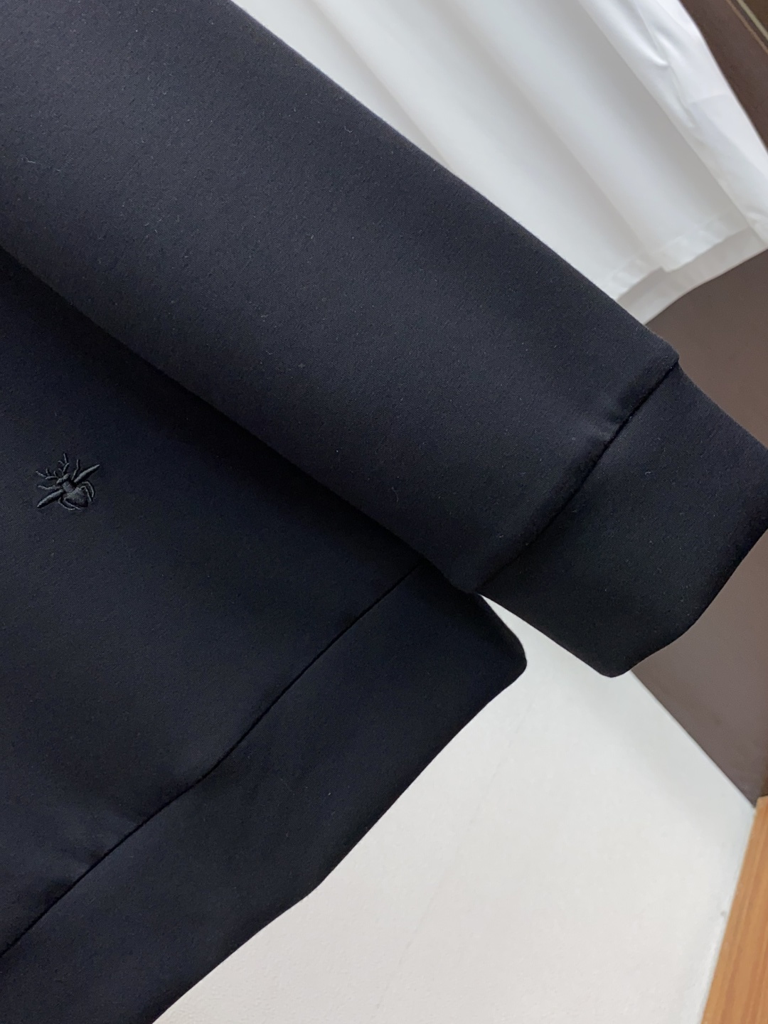  迪奥 家族男士高端简约圆领加厚莫代尔棉长袖 卫衣，香港洋行渠道货，纯正血统品质，25年秋冬 新款，经典