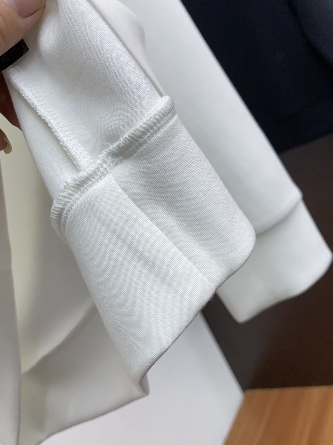  迪奥 家族男士高端简约圆领加厚莫代棉长袖 卫衣，香港洋行渠道货，纯正血统品质，25年秋冬 新款，经典王