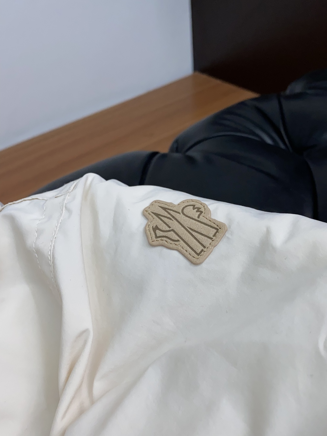 女款 蒙口 秋冬新款羽绒服 原版11订制五金配件全进口原版定制 欢迎专柜对比 绝对的高品质 采用顶级90