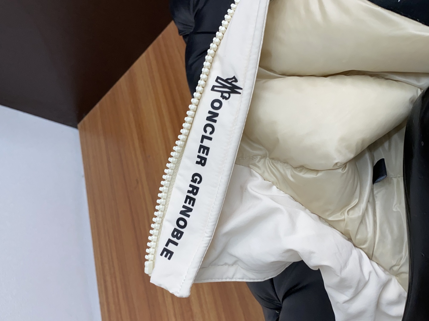 女款 蒙口 秋冬新款羽绒服 原版11订制五金配件全进口原版定制 欢迎专柜对比 绝对的高品质 采用顶级90