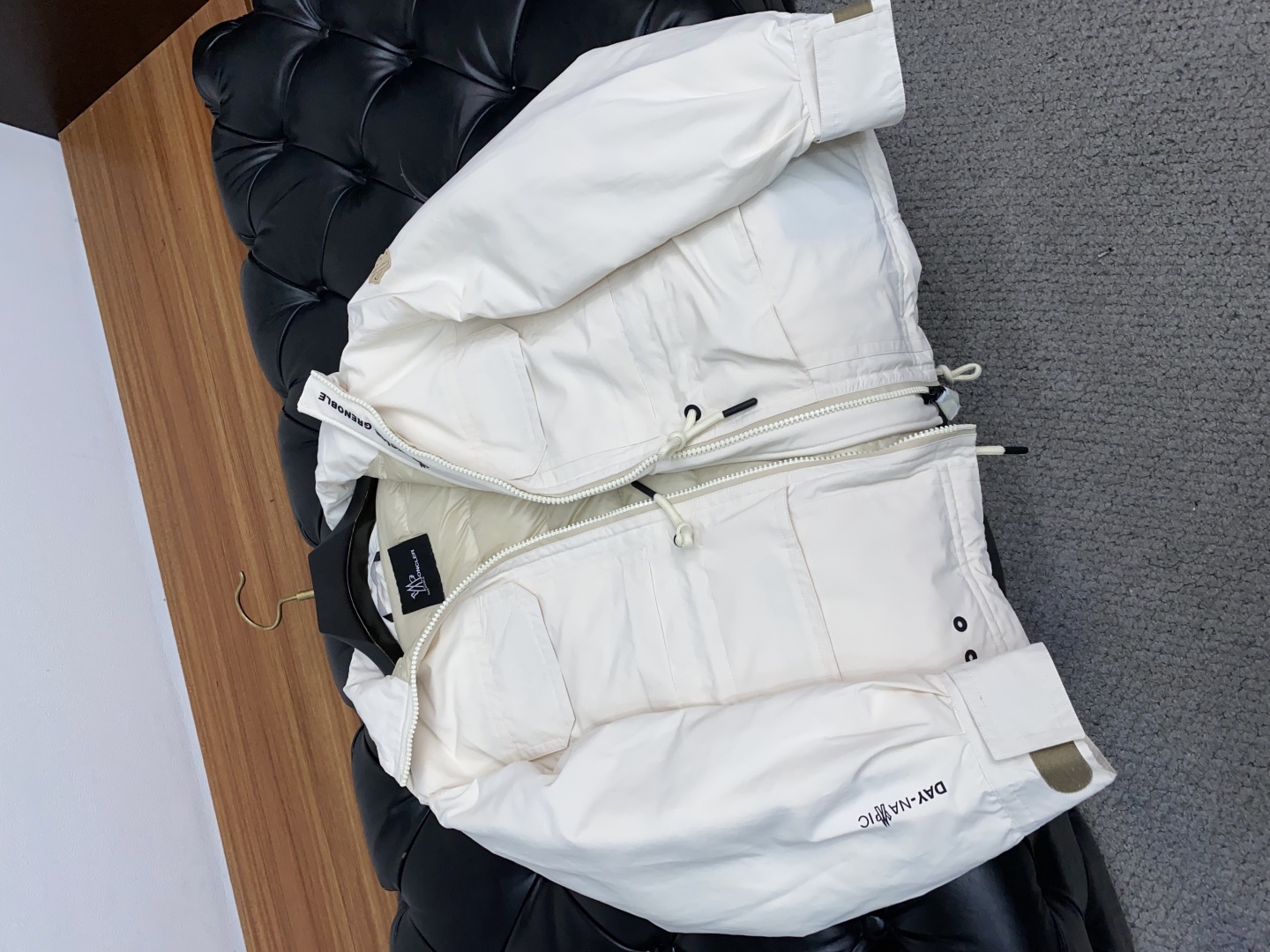 女款 蒙口 秋冬新款羽绒服 原版11订制五金配件全进口原版定制 欢迎专柜对比 绝对的高品质 采用顶级90