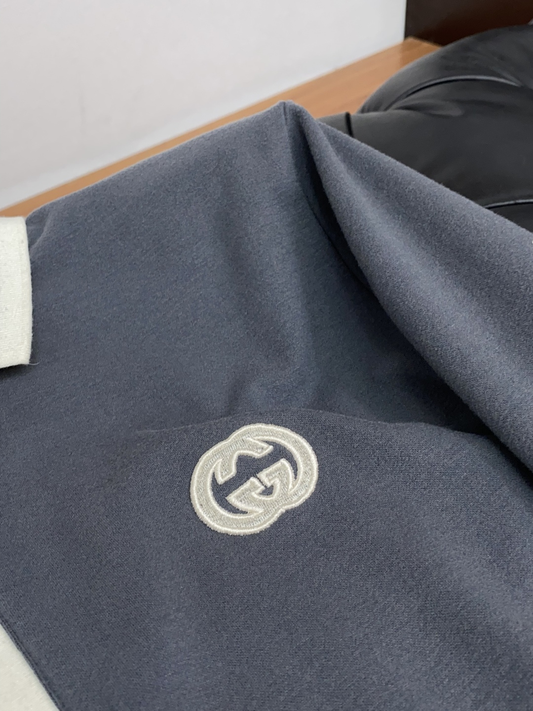  古奇 2025ss新品时尚休闲立领单穿商务休闲高档羊毛材质长袖翻领Polo 舒适保暖！抗起球👍🏼不刺激