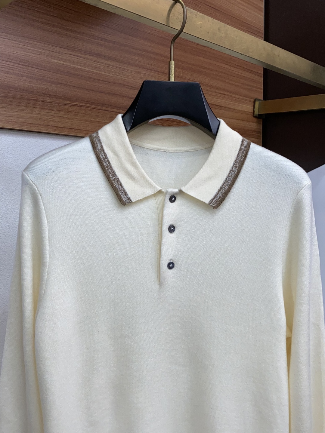 Zegna Long Sleeve Wool Polo Shirt - Luxurious Comfort & Style 2 cmp i1755433567807 2790 0 1