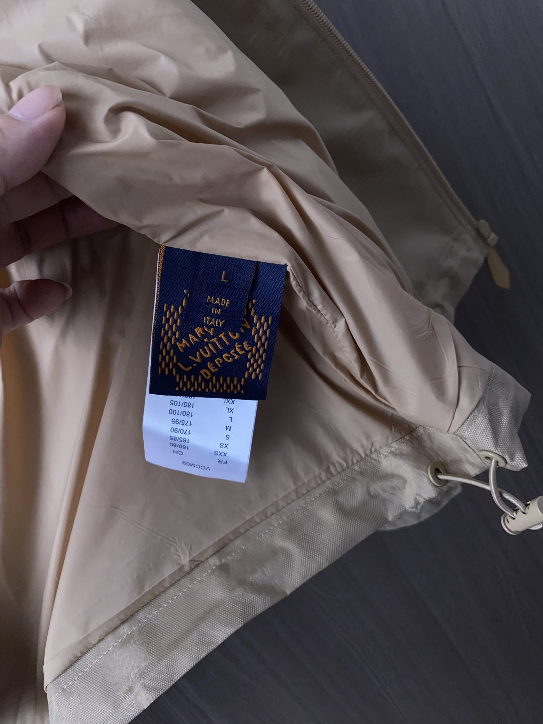 🌾程 1v路易威登 25ss最新品 经典棒球领夹克外套，设计帅气有型！百搭必备单品，时尚潮牌， 轻松营造