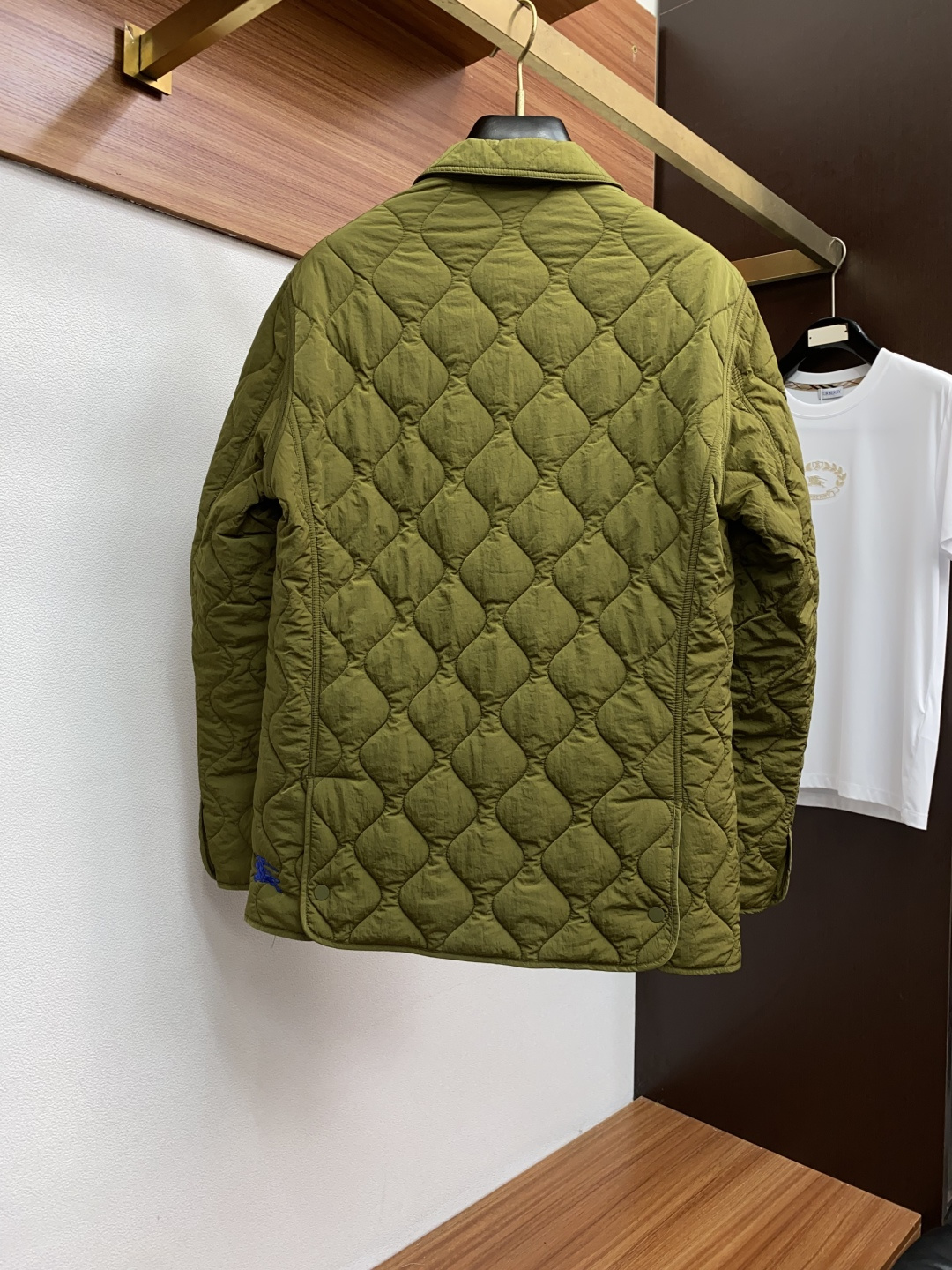 巴宝莉 25ss最新品 经典棉衣夹克外套，设计帅气有型！百搭必备单品，时尚潮牌， 轻松营造酷帅氛围感 ，