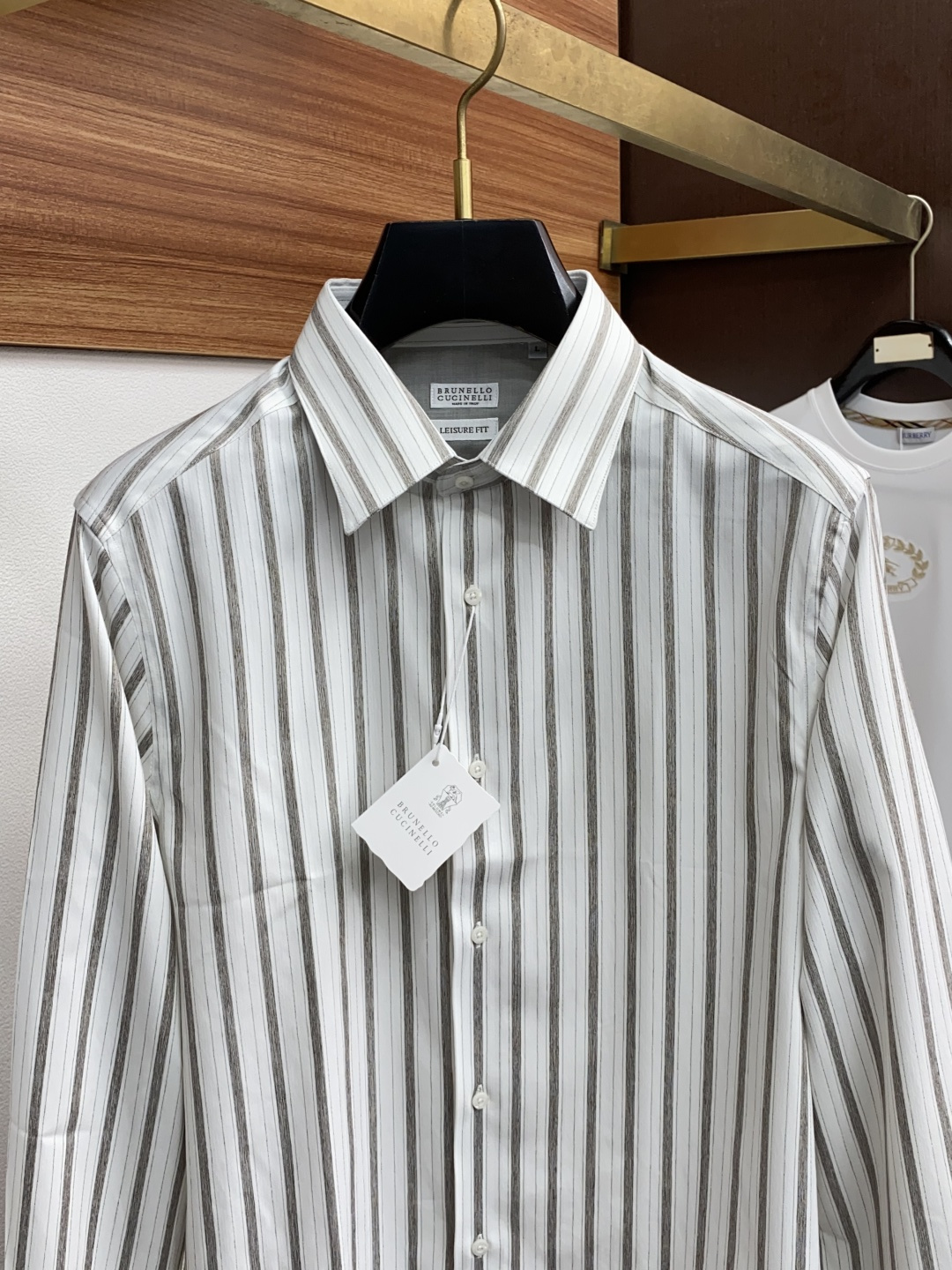  Bc 男士商务休闲格子长袖衬衫.官方同步系列！颇具意大利典型风格的时装，在面料选取和工艺方面都相当考究