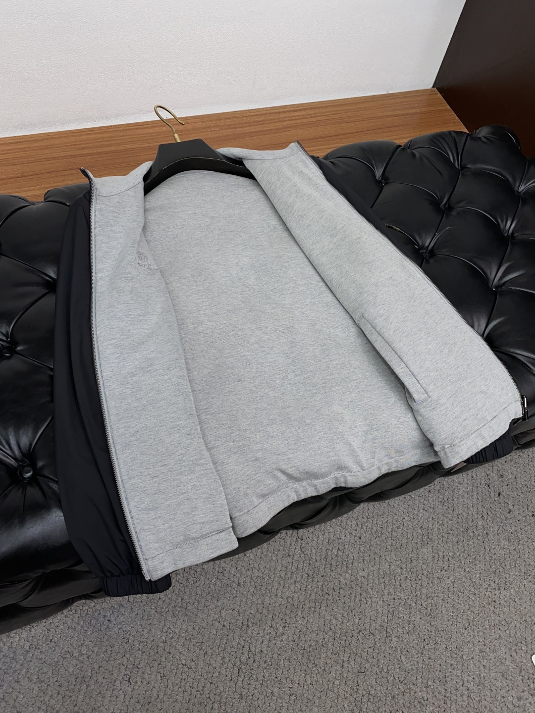  lP🆕 诺悠翩雅 柜台同步热售双面夹克外套 
四面弹力材质，顶级面料做工，体验独家奢华质感，细腻的丝滑