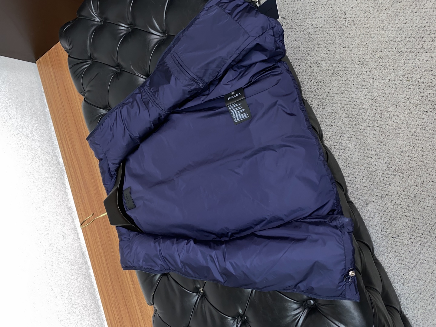 普拉达 秋冬新款羽绒马甲 原版11订制五金配件全进口原版定制 欢迎专柜对比 绝对的高品质 采用顶级90